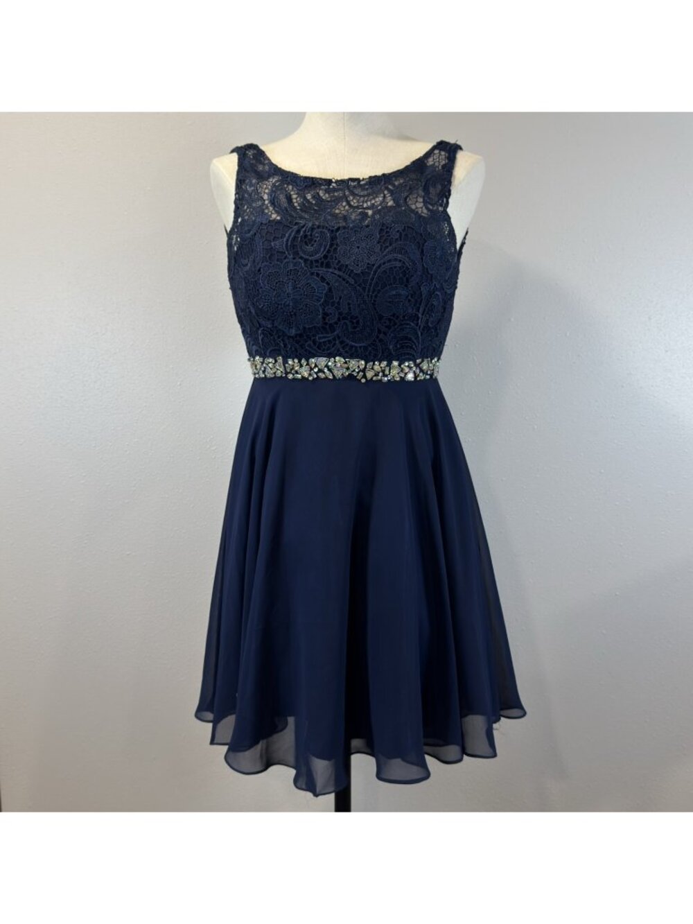 Dancing Queen Cocktail Dress Womens Sz S Navy Lace Bodice Fit & Flare Sleeveless